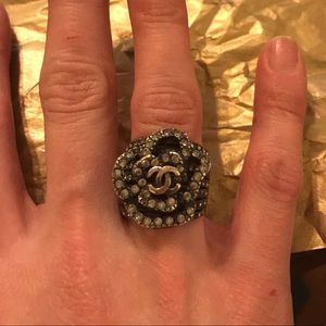 Chanel cocktail ring size 6